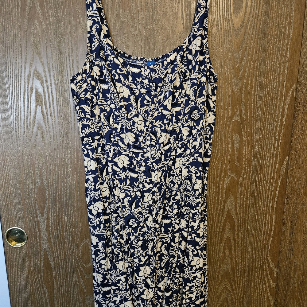 Old Navy Navy and Cream Floral Midi Dress